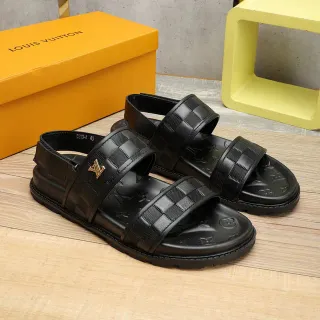 Louis Vuitton Run Away أسود Monogram Embossed كاجوال صنادل
