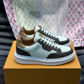 Louis Vuitton Run Away blanco y marrón Monogram zapatillas lifestyle