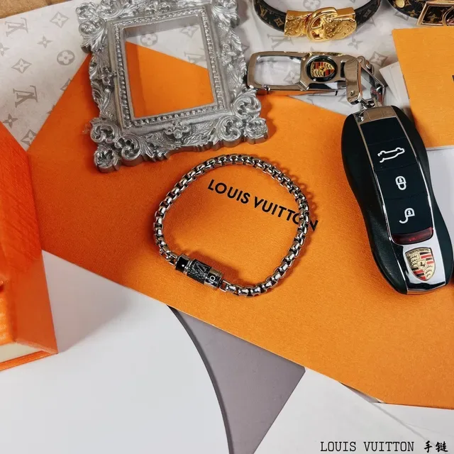 Louis Vuitton Silver Black Beaded Chain Monogrammed Cylinder Clasp Bracelet 8