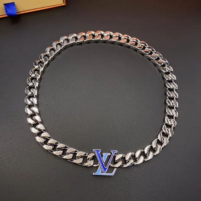 Louis Vuitton Silver Blue Chunky Curb-Link Chain Enameled Monogram Pendant Necklace 8