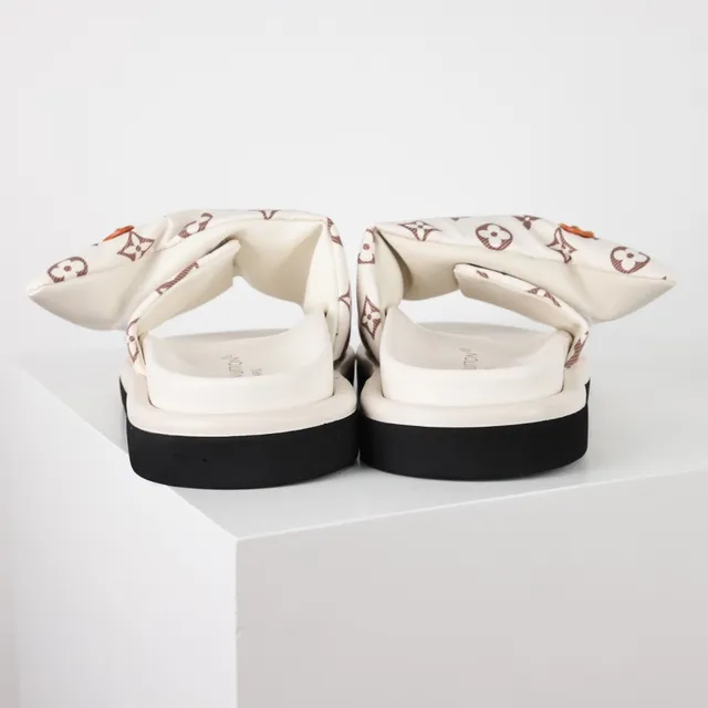 Louis Vuitton Tongues Beige Marron Tissu Imprimé Monogramme Bride Rembourrée Pantoufles 8