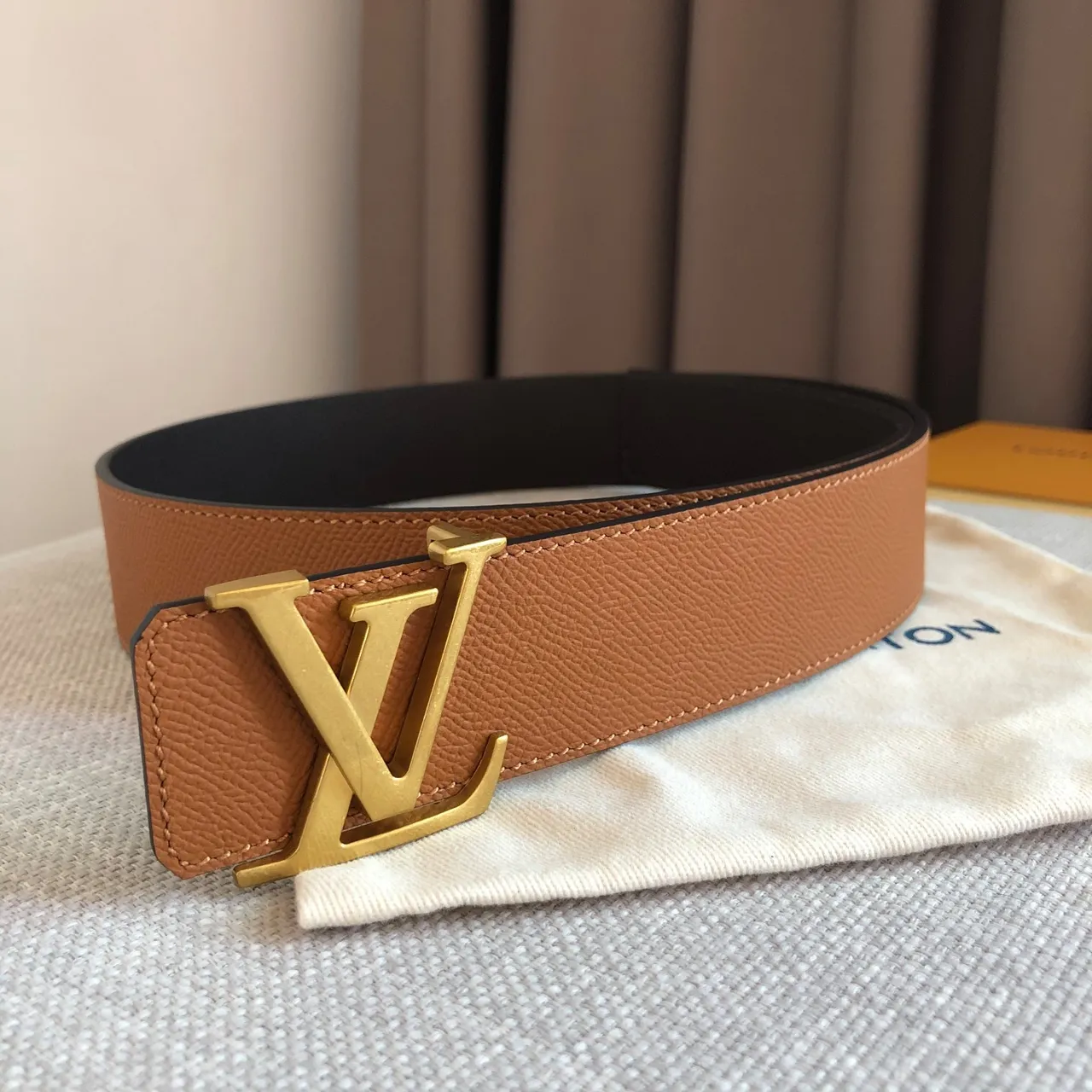 Louis Vuitton Smooth Buckle Leather Belt 3