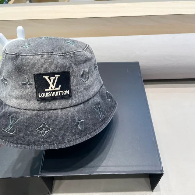 Louis Vuitton دينيم مغسول قبعة دلو 8