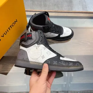Louis Vuitton Zapatillas Lifestyle Blancas Negras de Lona con Monogram High-Top