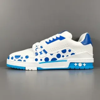 Louis Vuitton Tênis Lifestyle Brancos e Azuis de Couro Superior com Estampa de Polka-Dot