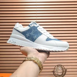 Louis Vuitton Tênis Lifestyle Brancos Azuis Monograma Painel de Denim Sobreposições de Couro