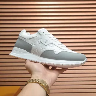 Louis Vuitton Blanco y Gris Monogram-Embossed Cuero Contrast Panels Lifestyle Sneakers
