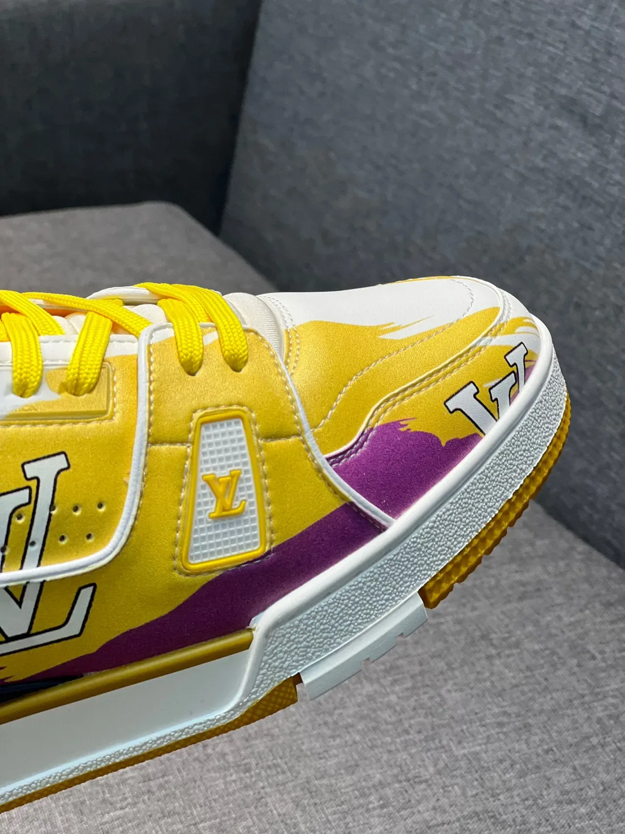 Louis Vuitton Amarelo Roxo Low-Top Layered Upper Lifestyle Tênis 3