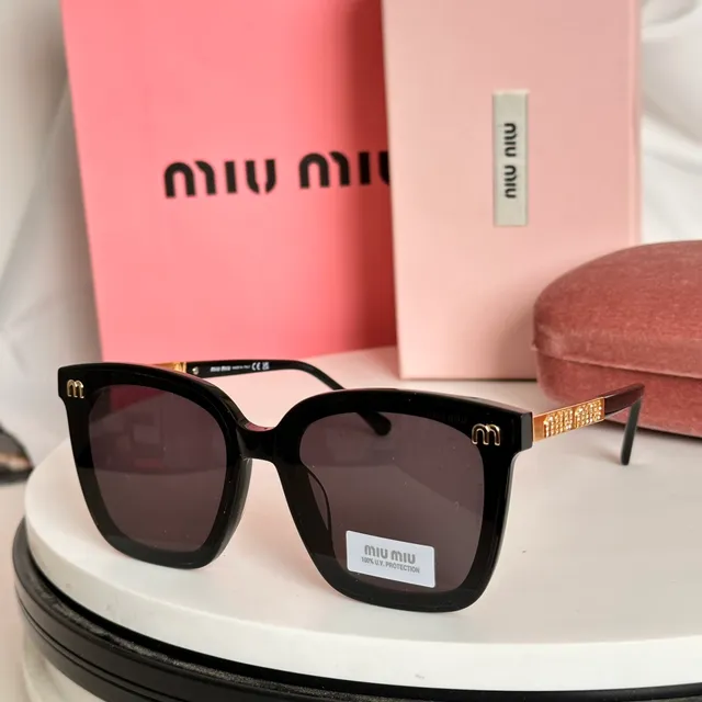 Miu Miu Noir Or Cadre Carré Oversized Acétate Lunettes de Soleil 3