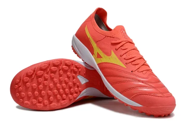 Mizuno Chaussures de football turf cuir synthétique basse rouge et jaune 4