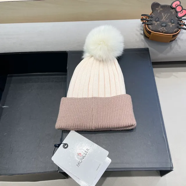 Moncler Beige White Two-Tone Ribbed Knit Faux-Fur Pom-Pom Beanie 8