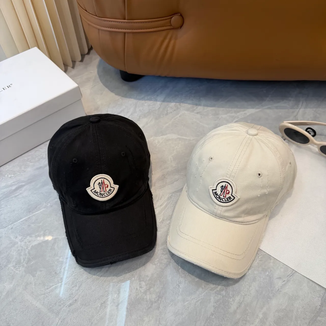 Moncler Black White Distressed Raw-Edge Brim Embroidered Logo Patch Baseball Cap 3