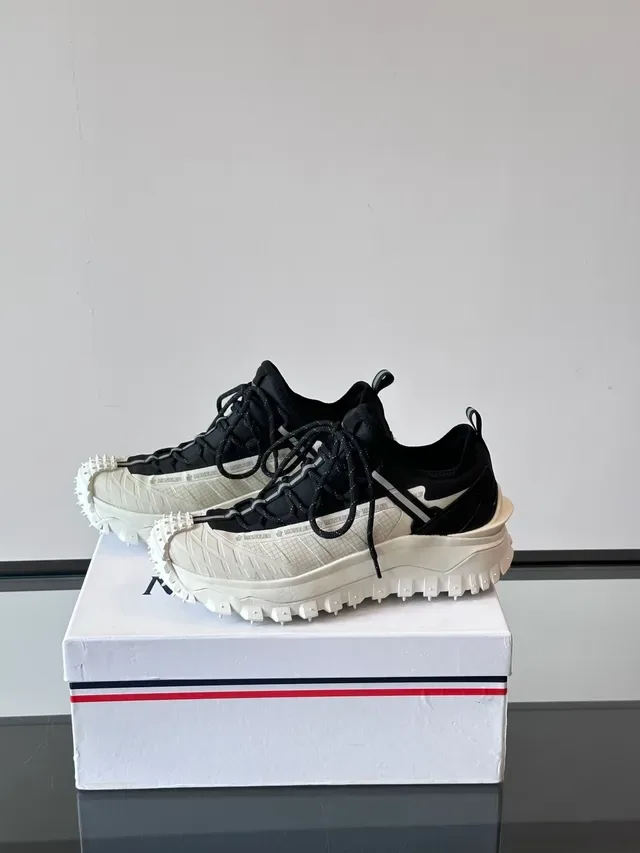 Moncler Zapatillas Chunky Negro Blanco Suela Lug Overlay Malla Patrón Grid 5