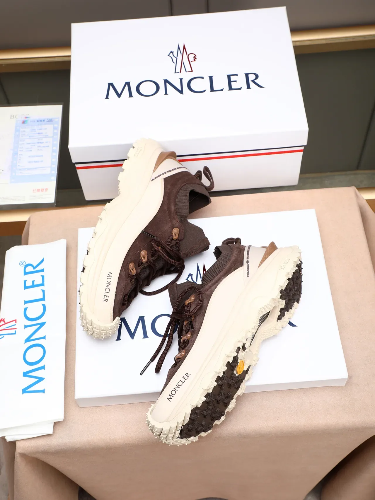 Moncler 棕色麂皮针织领生活方式运动鞋 3