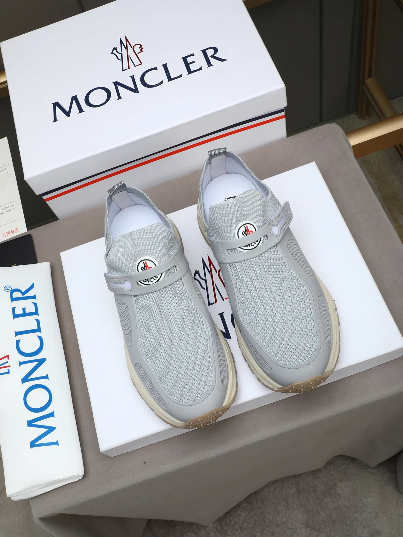 Moncler Zapatilla sin cordones de malla que se desliza fácilmente 2