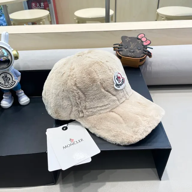 Moncler Plush Beige Baseball Cap 4