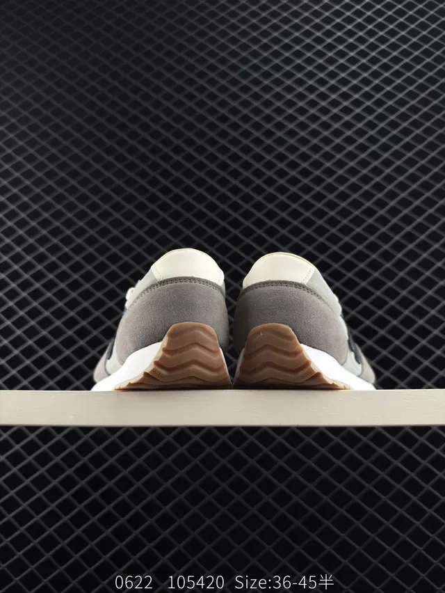 New Balance 471 ধূসর স্যুড-ফ্যাব্রিক রেট্রো লাইফস্টাইল স্নিকার্স 2