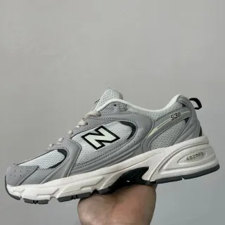 New Balance 530 ধূসর এবং অফ-হোয়াইট লাইফস্টাইল স্নিকার