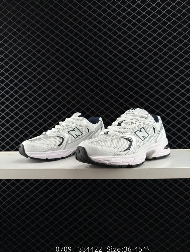 New Balance 530 Sneakers Chunky Blanches Grises Noires 2