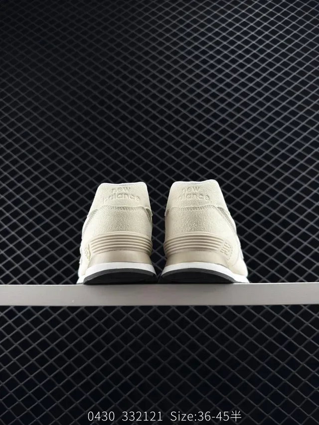 New Balance 574 Zapatillas lifestyle beige de ante 3