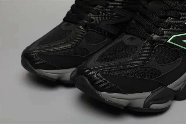 New Balance 9060 黑色绿色厚底分层中底碳纤维纹理覆盖生活方式运动鞋 4
