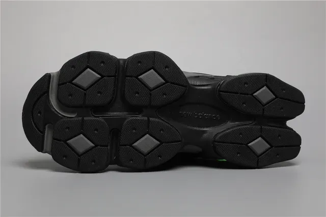 New Balance 9060 黑色绿色厚底分层中底碳纤维纹理覆盖生活方式运动鞋 6