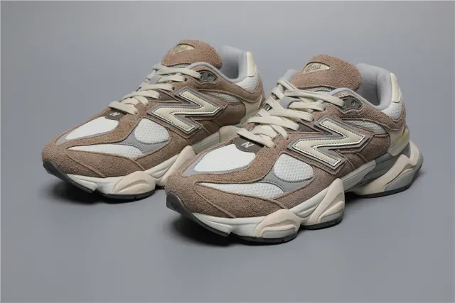 New Balance 9060 भूरा सूड और मेश लाइफस्टाइल स्नीकर 5