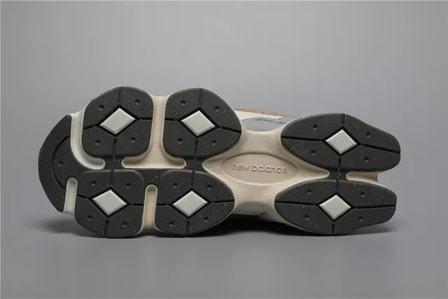 New Balance 9060 भूरा सूड और मेश लाइफस्टाइल स्नीकर 6