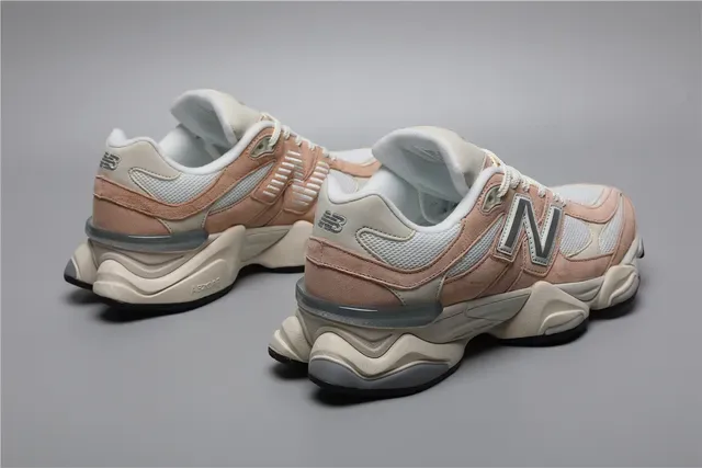 New Balance 9060 Chaussures Lifestyle Rose Poussière et Blanc Cassé 3