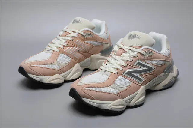 New Balance 9060 Chaussures Lifestyle Rose Poussière et Blanc Cassé 5
