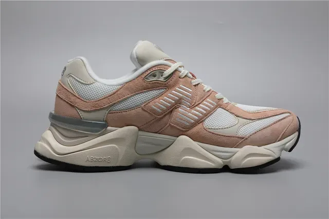 New Balance 9060 Chaussures Lifestyle Rose Poussière et Blanc Cassé 8