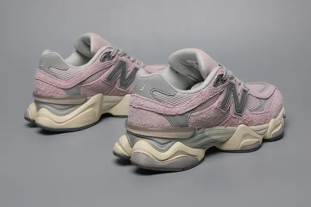 New Balance 9060 Rose Poussière Gris Sneakers Lifestyle 3