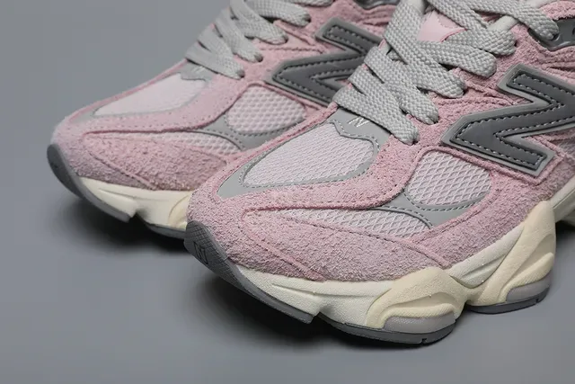 New Balance 9060 Rose Poussière Gris Sneakers Lifestyle 6