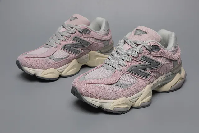 New Balance 9060 Rose Poussière Gris Sneakers Lifestyle 7