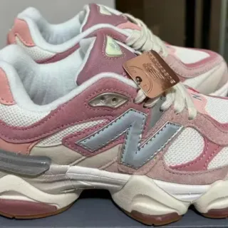New Balance 9060 Rosa polvoriento Blanco Beige Zapatillas chunky