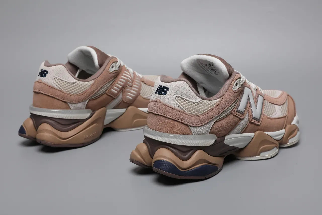 New Balance 9060 Dusty Rose and Off-White أحذية رياضية للأسلوب الحياتي 3