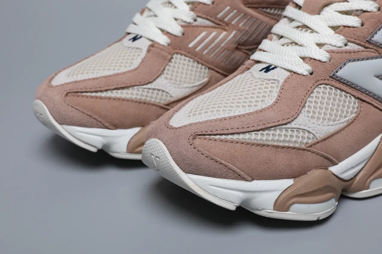 New Balance 9060 Dusty Rose and Off-White أحذية رياضية للأسلوب الحياتي 4