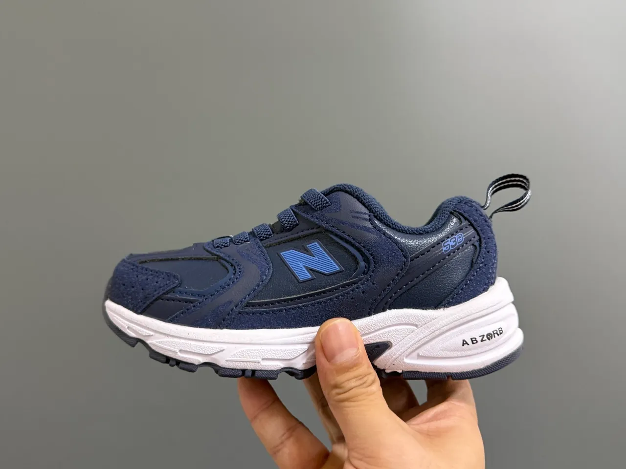 New Balance 9060 Gray Navy Midsole Multi-Panel Upper Chunky Sneakers 4
