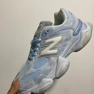 New Balance 9060 হালকা নীল চংকি স্নিকার