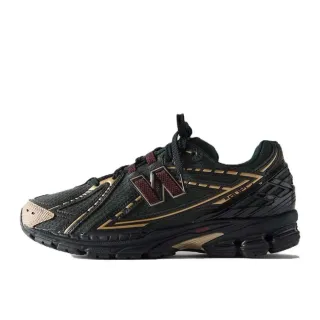 New Balance কালো সোনা লেয়ারড মেশ এবং সিন্থেটিক আপার অ্যাকসেন্ট পাইপিং রানিং শোজ