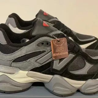 New Balance Negro y Gris Silueta Material Mixto Superior Zapatillas con suela gruesa