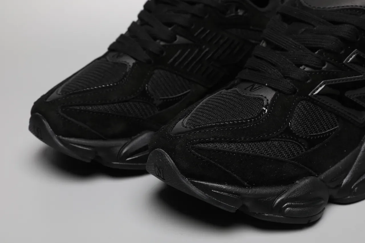 New Balance Black Monochrome Sculpted Chunky Midsole Lifestyle Sneakers 4
