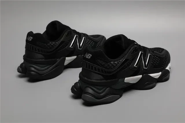 New Balance Black White Chunky Layered Midsole Mesh And Synthetic Overlay Construction Lifestyle Sneakers 3