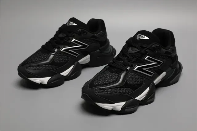 New Balance Black White Chunky Layered Midsole Mesh And Synthetic Overlay Construction Lifestyle Sneakers 5