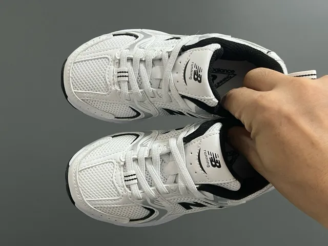 New Balance رمادي بيج ميد سول ألواح متعددة بناء شبكي-سويد حذاء سميك 17