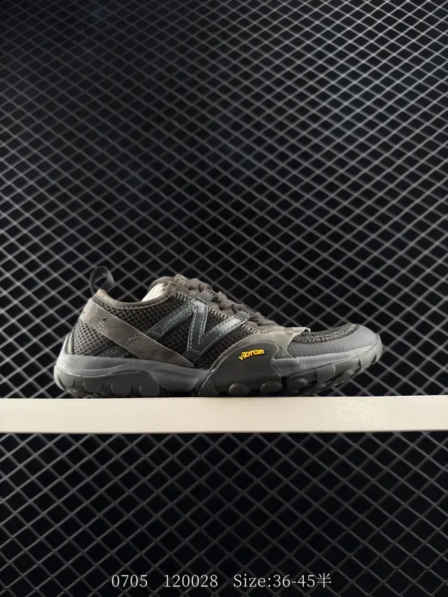 New Balance MTAD Series ধূসর কালো মিনিমালিস্ট মেশ এবং সুয়েড লাইফস্টাইল স্নিকার 6