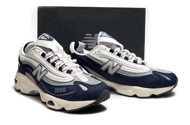 New Balance Navy White Midsole Malha E Overlay Sintético Tênis Chunky 5