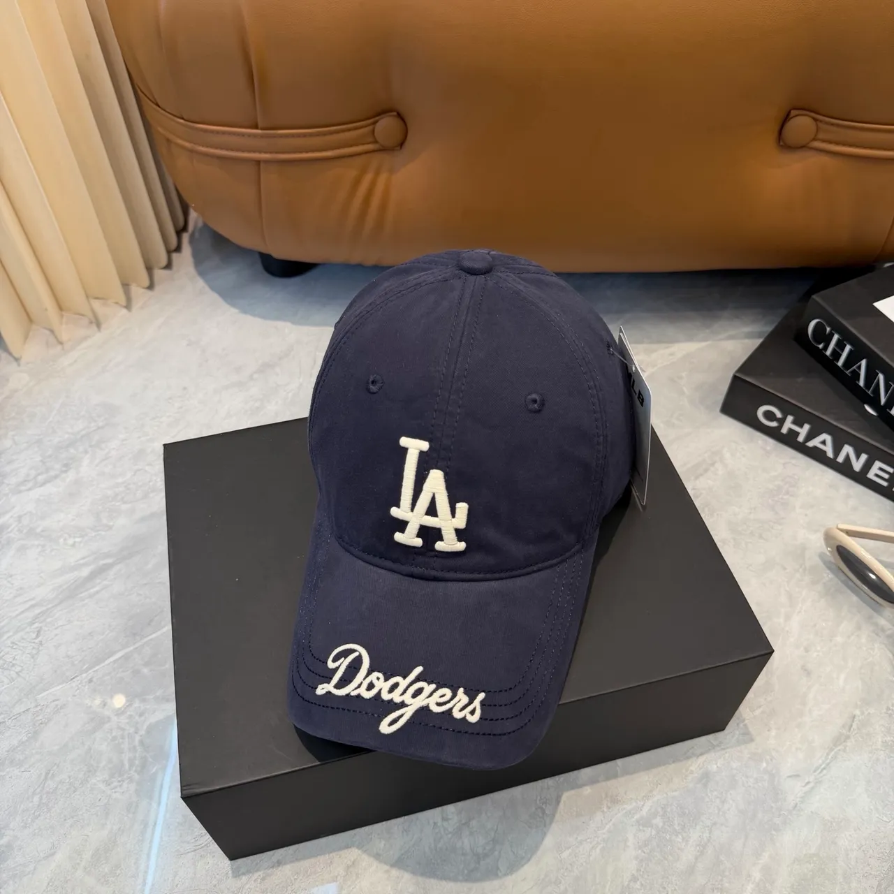 New Era 海军白色结构刺绣标志棒球帽 2