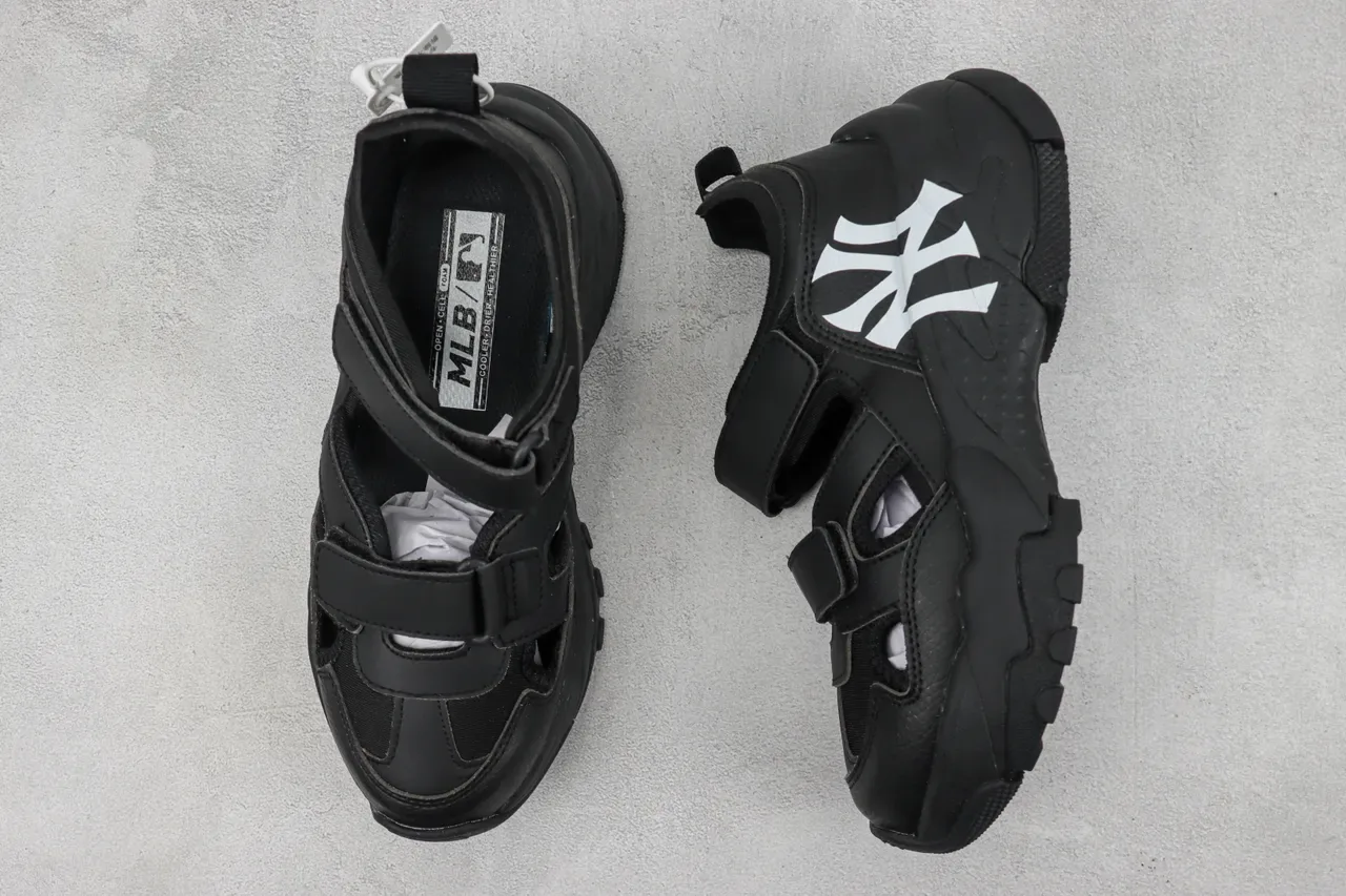 New Era NY Logo Sandales Chunky Casuales 3