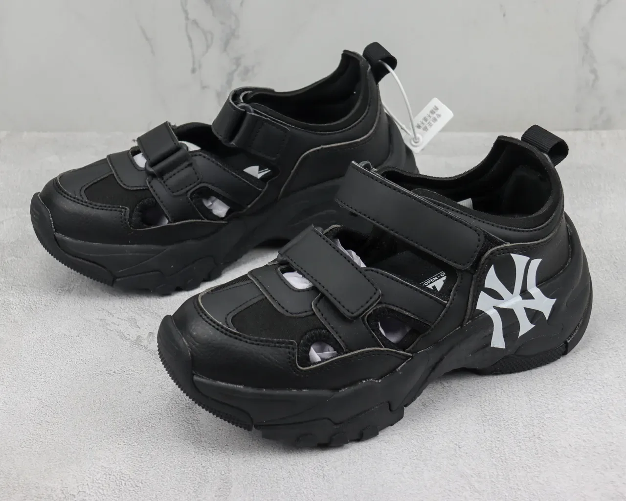 New Era NY Logo Sandales Chunky Casuales 4